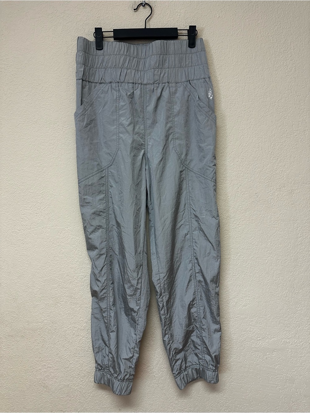 Free People Movement womans Light Gray Straight Leg Utility Joggers size M